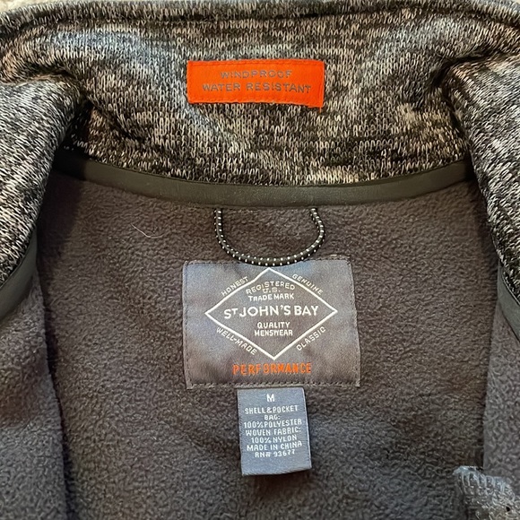 Vest - Picture 3 of 6